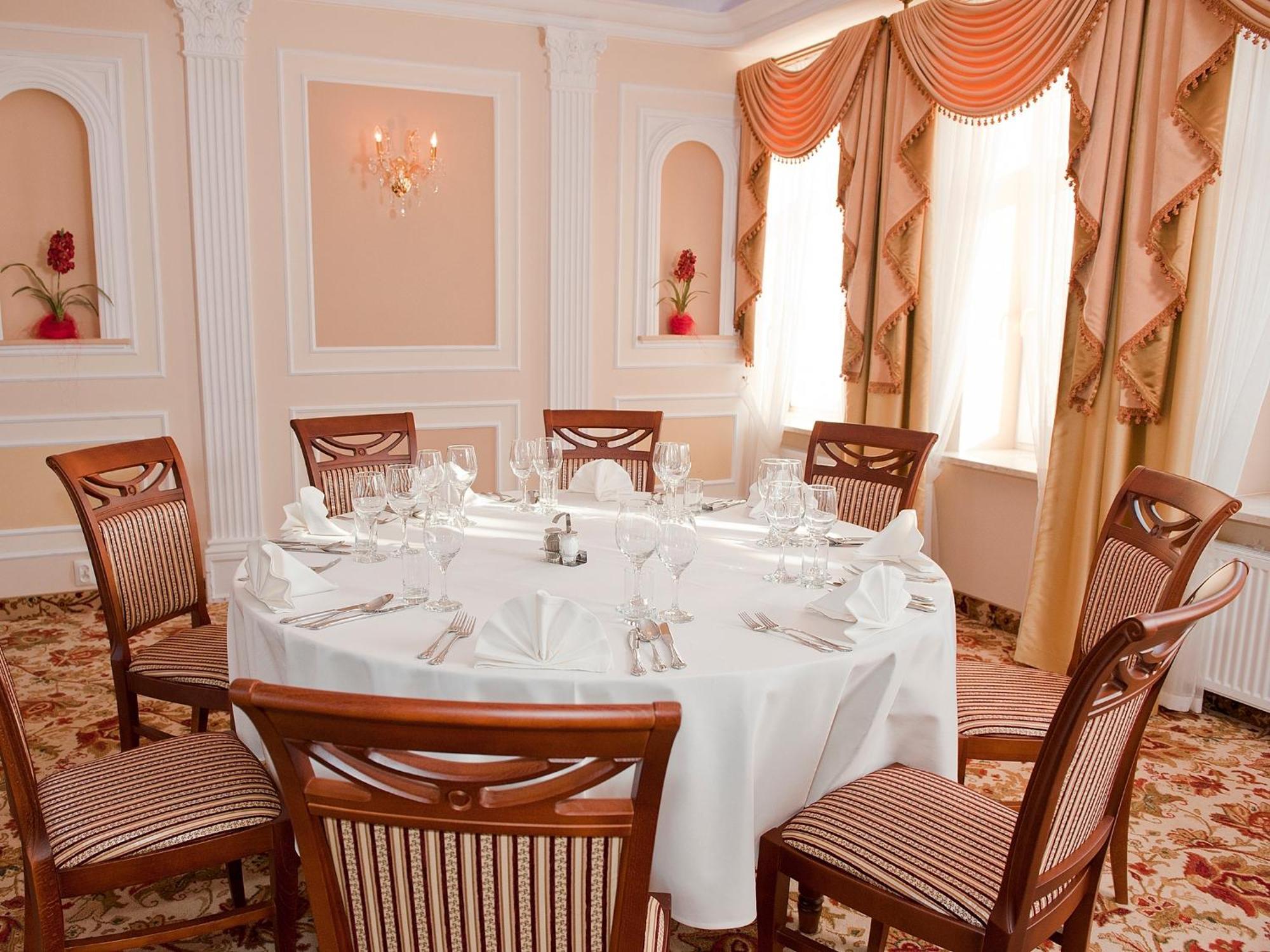 Hotel Arkadia Royal Варшава Экстерьер фото