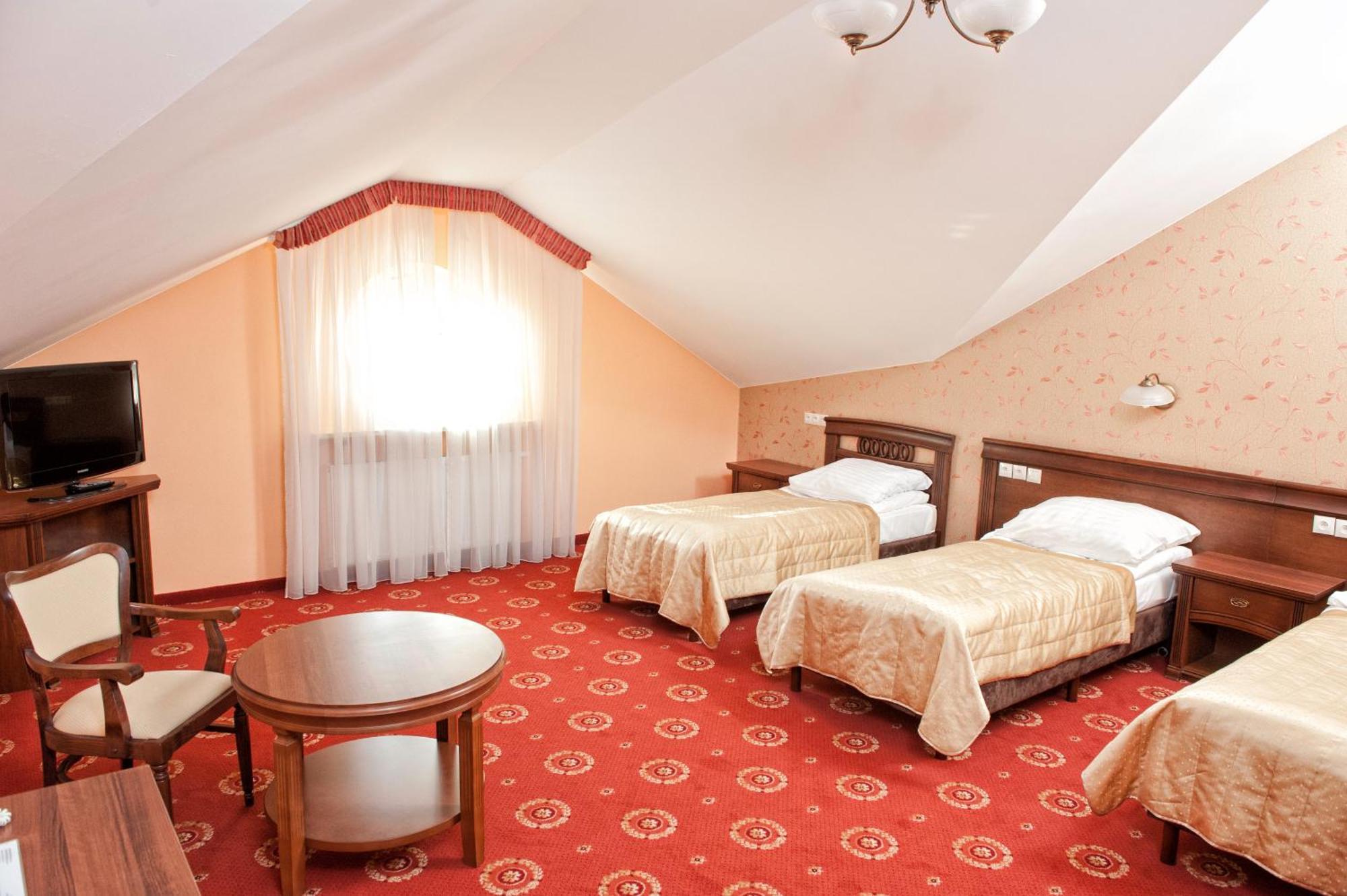 Hotel Arkadia Royal Варшава Экстерьер фото