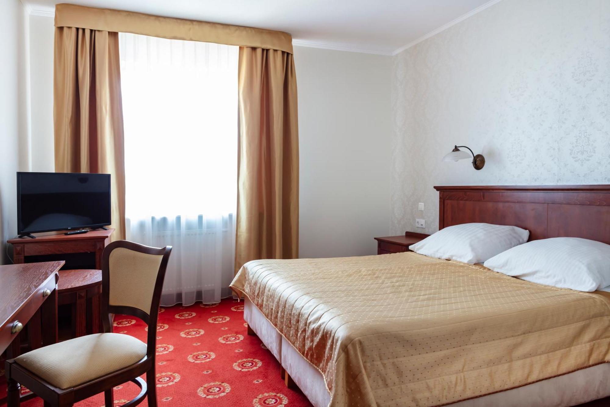 Hotel Arkadia Royal Варшава Экстерьер фото
