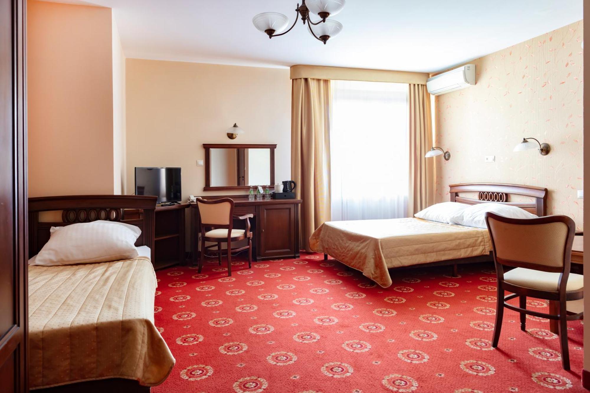 Hotel Arkadia Royal Варшава Экстерьер фото