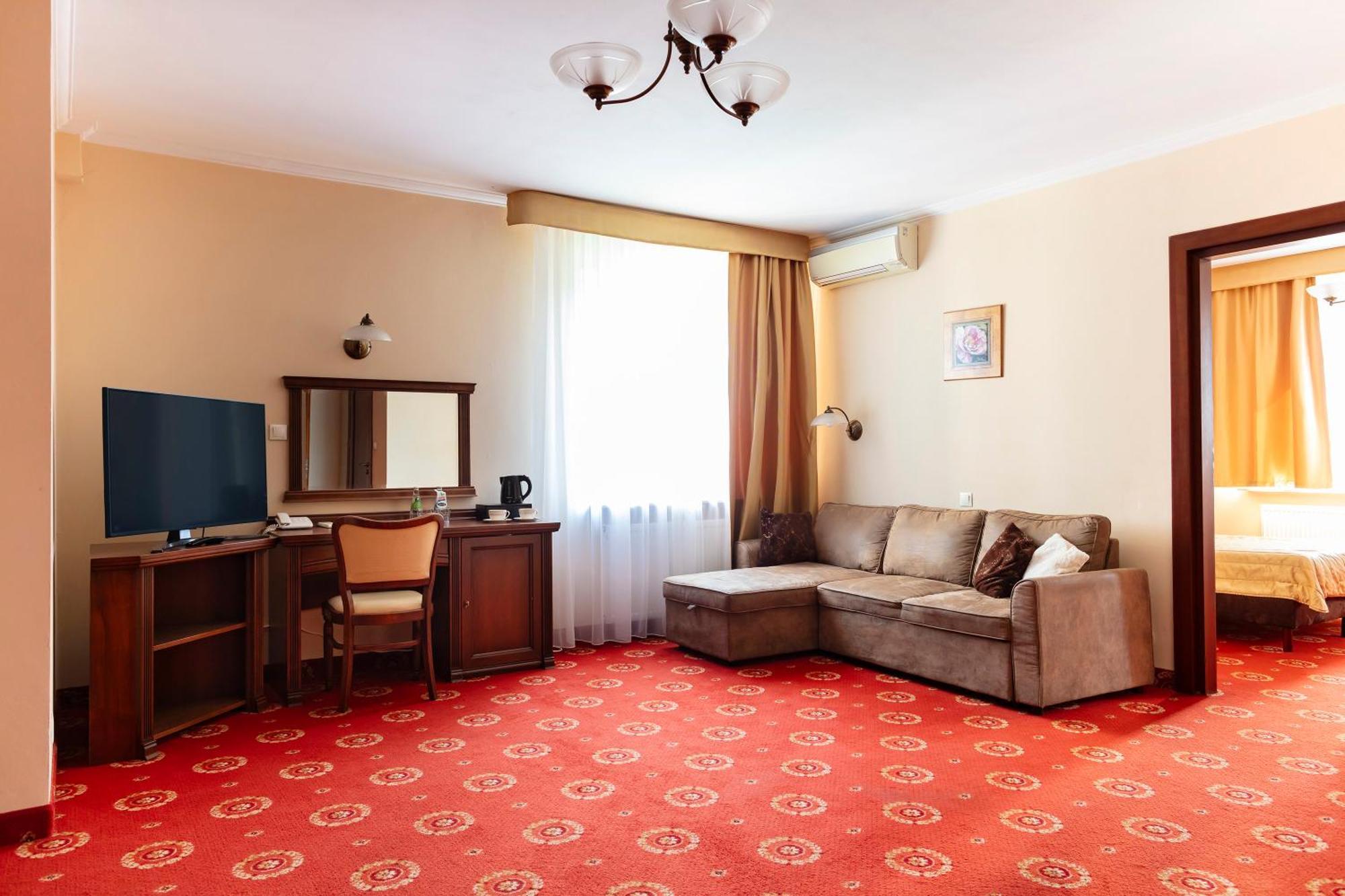 Hotel Arkadia Royal Варшава Экстерьер фото